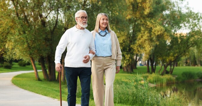 How a Chiropractor Can Help Seniors with Chronic Pain image